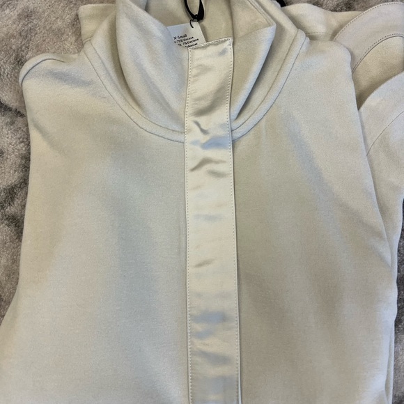 VARLEY Roeder Half Zip Midlayer - Silver Lining - NWT! NEVER WORN! MSRP: $138 - Picture 10 of 11
